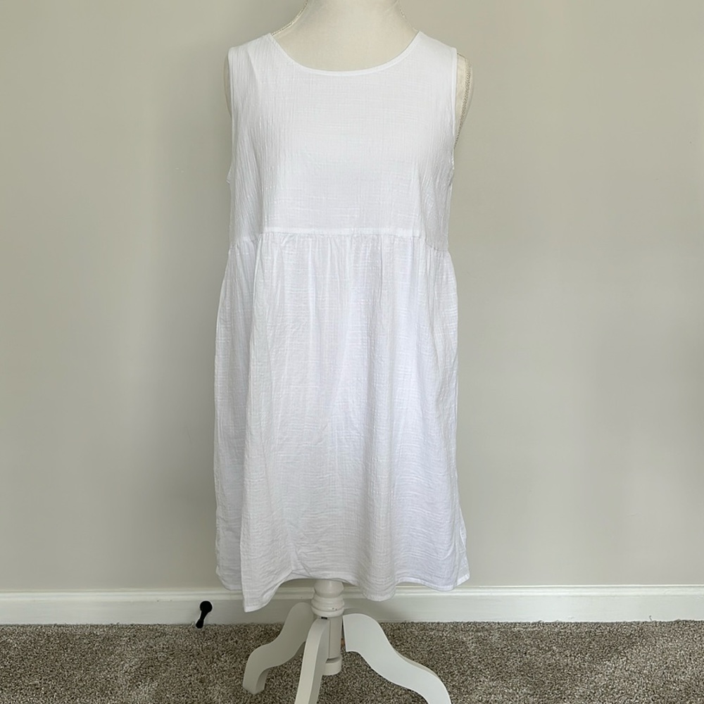 Bright White Dress 🤍